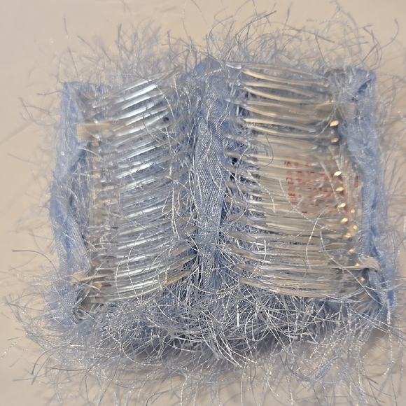 Stylish Women's Hair Accessories Set - Black, Blue, Pink - Picture 3 of 16